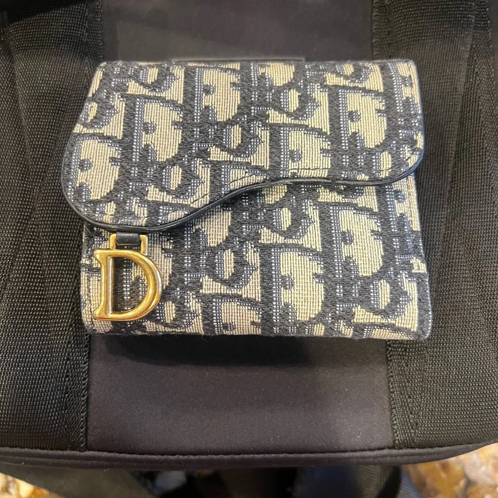 Dior medium saddle wallet